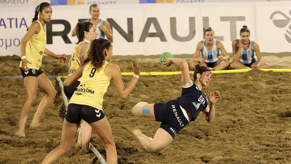 Στην παραλία για το Παγκόσμιο Πρωτάθλημα Beach Handball η Renault!